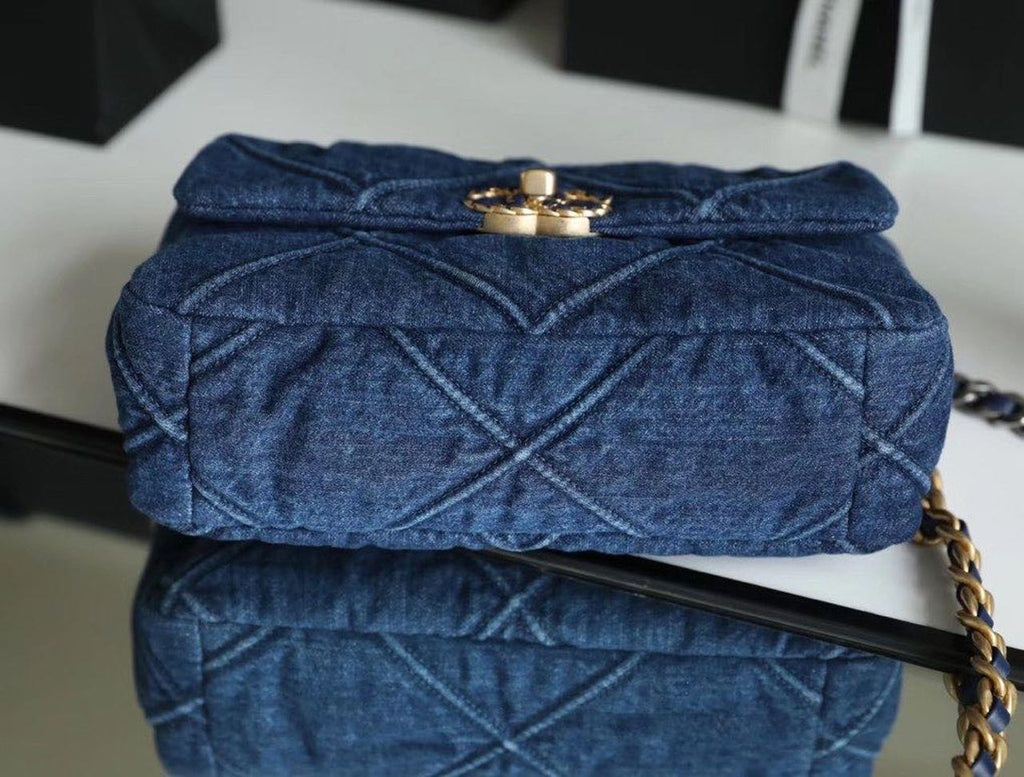 CHL -  19 Handbag Denim Blue For Women Flap Bag, Shoulder And Crossbody Bags 10.1in/26LO AS1160 B02876 N6832