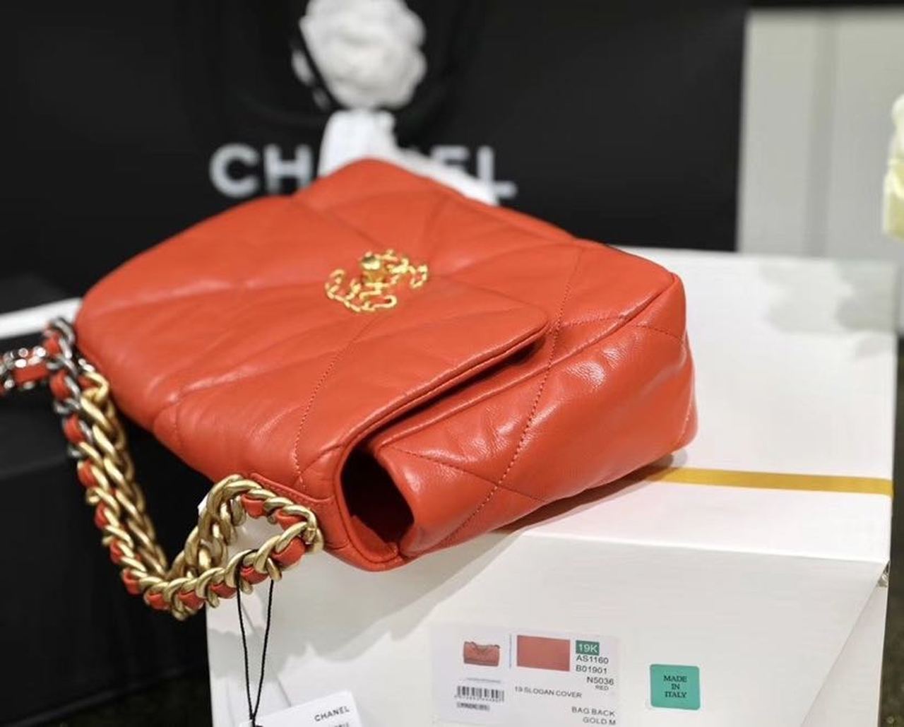 CHL -  19 Handbag 26LO Red For Women AS1160