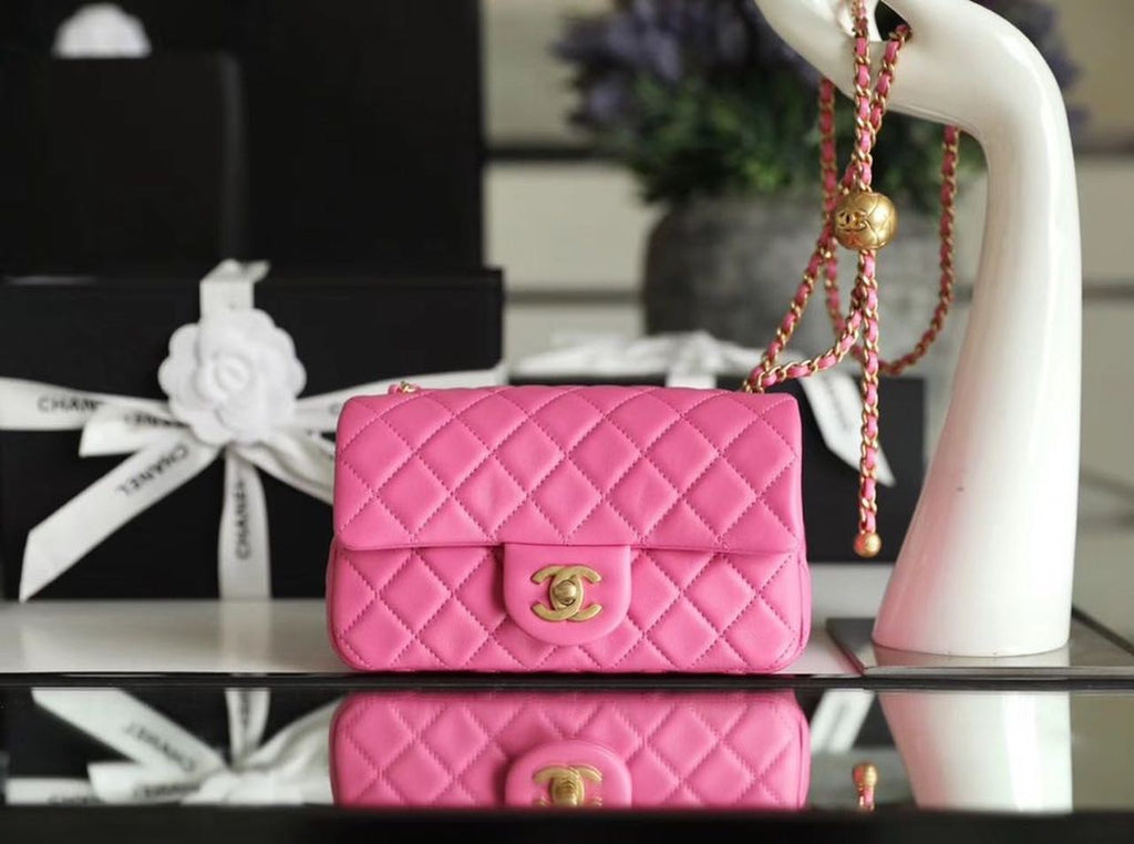 CHL -  Classic Flap With Charm Chain With CHL -  Ball On Strap Bag 20LO Gold Toned Hardware Lambskin Leather Spring/SuMM - er Collection, Pink
