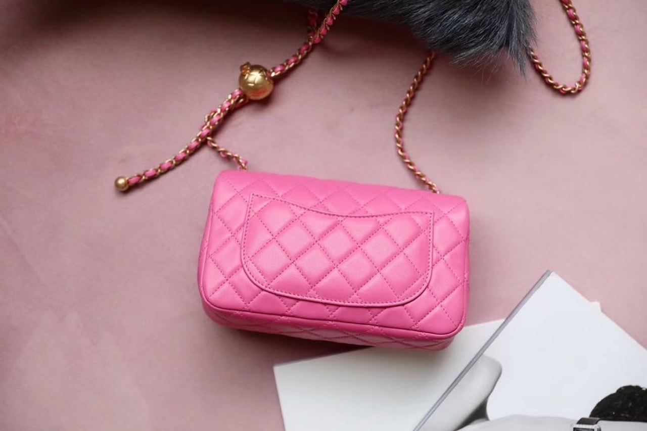 CHL -  Classic Flap With Charm Chain With CHL -  Ball On Strap Bag 20LO Gold Toned Hardware Lambskin Leather Spring/SuMM - er Collection, Pink