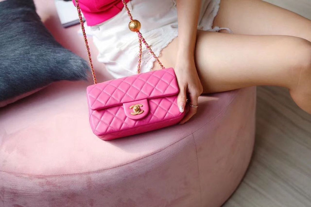 CHL -  Classic Flap With Charm Chain With CHL -  Ball On Strap Bag 20LO Gold Toned Hardware Lambskin Leather Spring/SuMM - er Collection, Pink