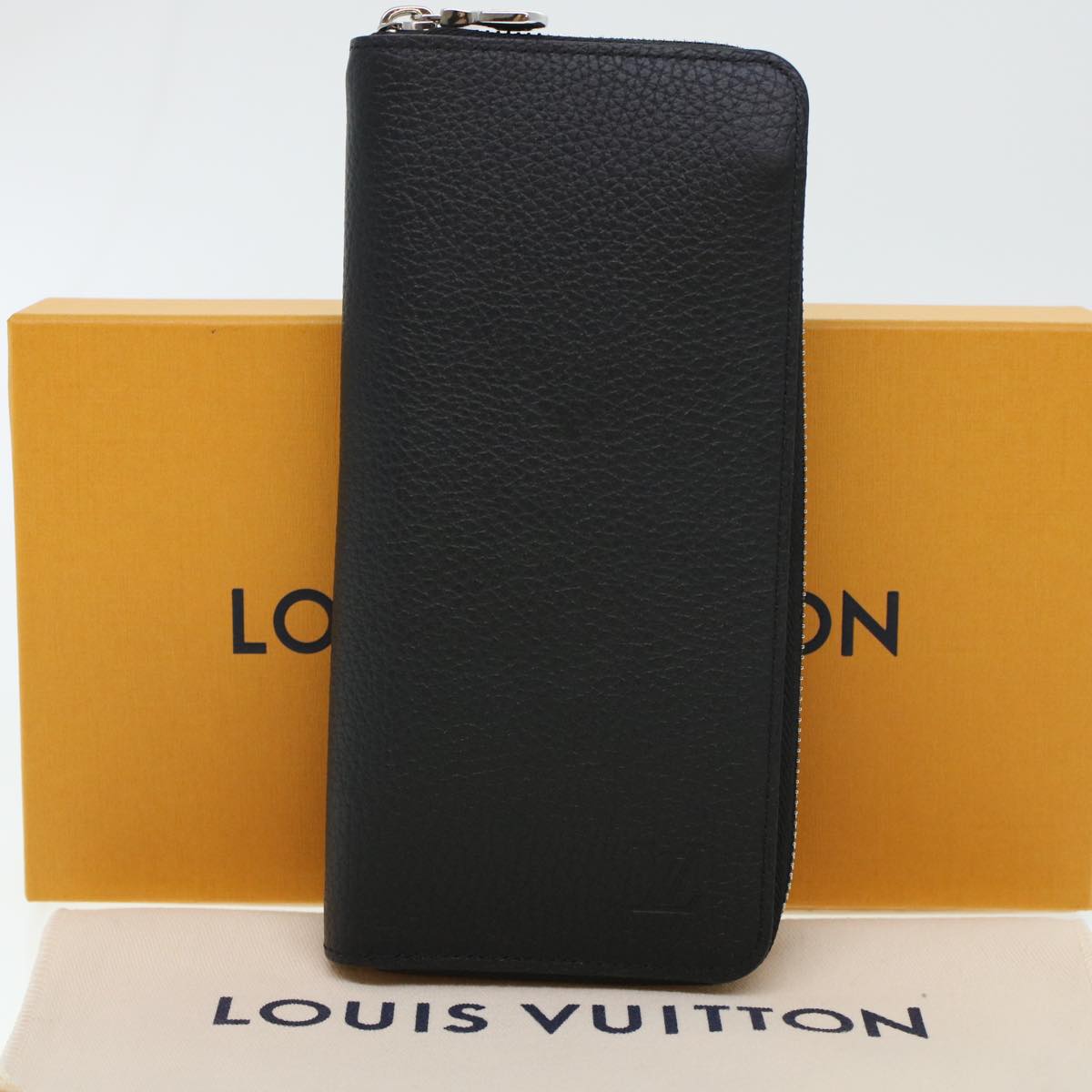 LO-LV bags 3103