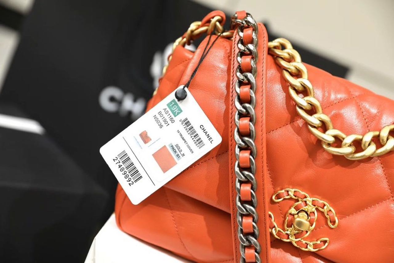 CHL -  19 Handbag 26LO Orange For Women AS1160
