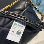 CHL -  19 Flap Bag 30LO Goatskin Leather Spring/SuMM - er Act 1 Collection, Black