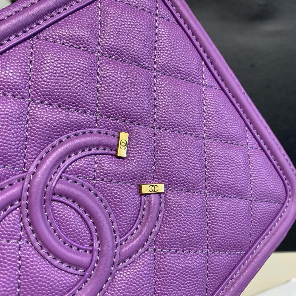 CHL -  Filigree Vanity Case Bag 20LO Gold Toned Hardware Caviar Leather Spring/SuMM - er Act 1 Collection, Purple