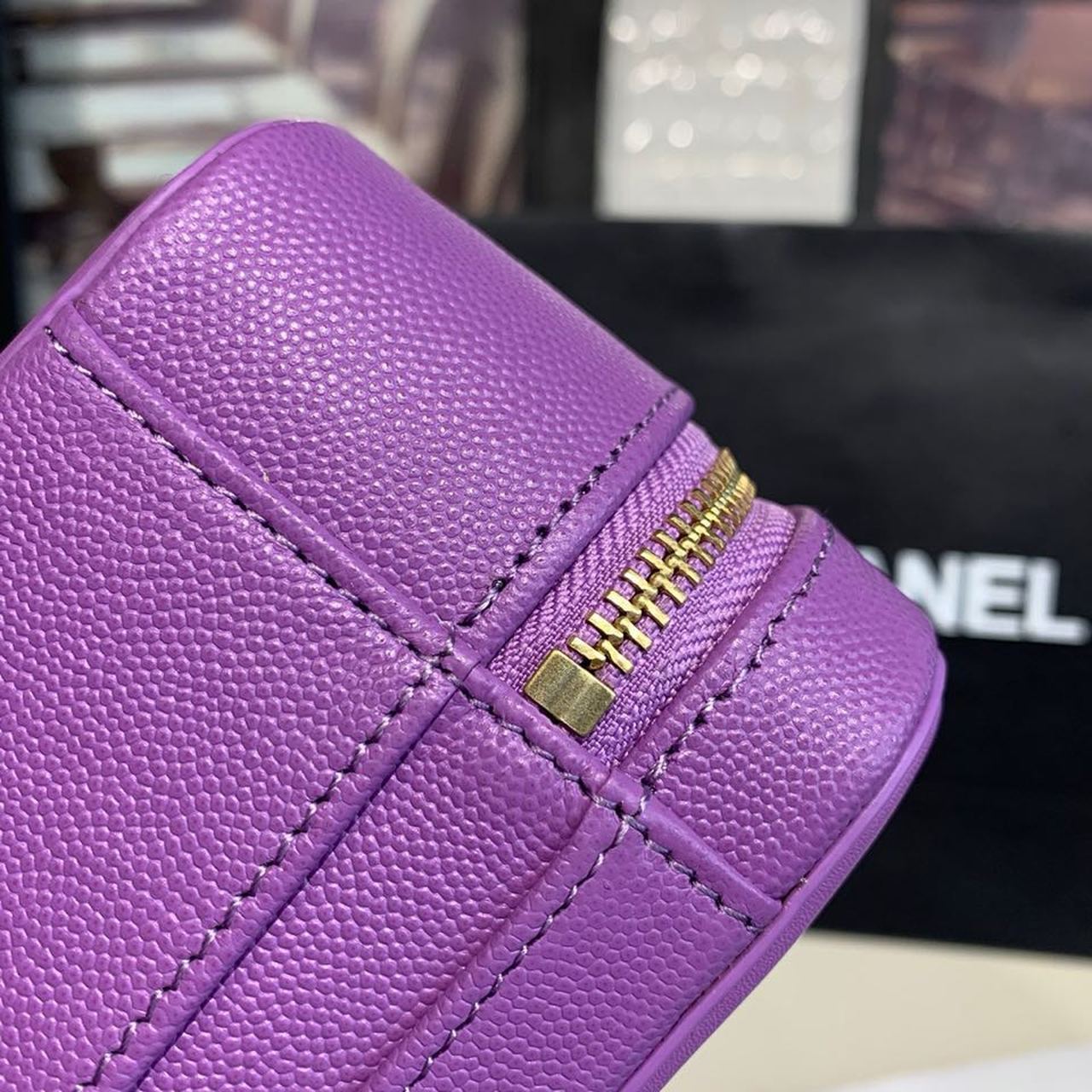 CHL -  Filigree Vanity Case Bag 20LO Gold Toned Hardware Caviar Leather Spring/SuMM - er Act 1 Collection, Purple