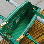 MEDIUM GALLERIA 28 GREEN SAFFIANO LEATHER