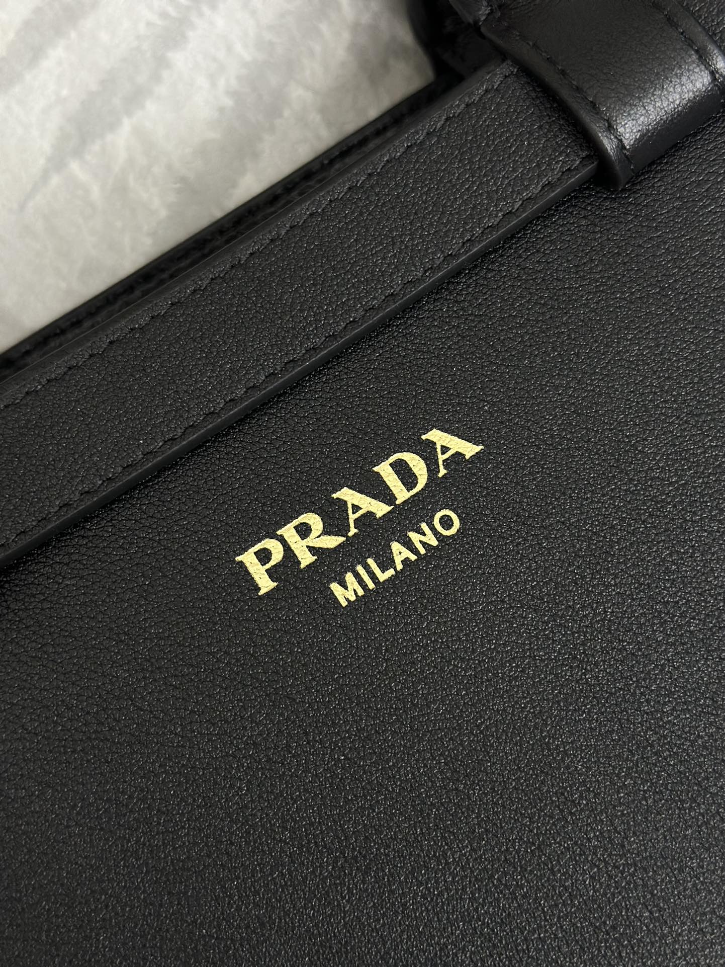 Pra 1BA418 Small Shopping Double Bag 28cm Black Cowhide 267523
