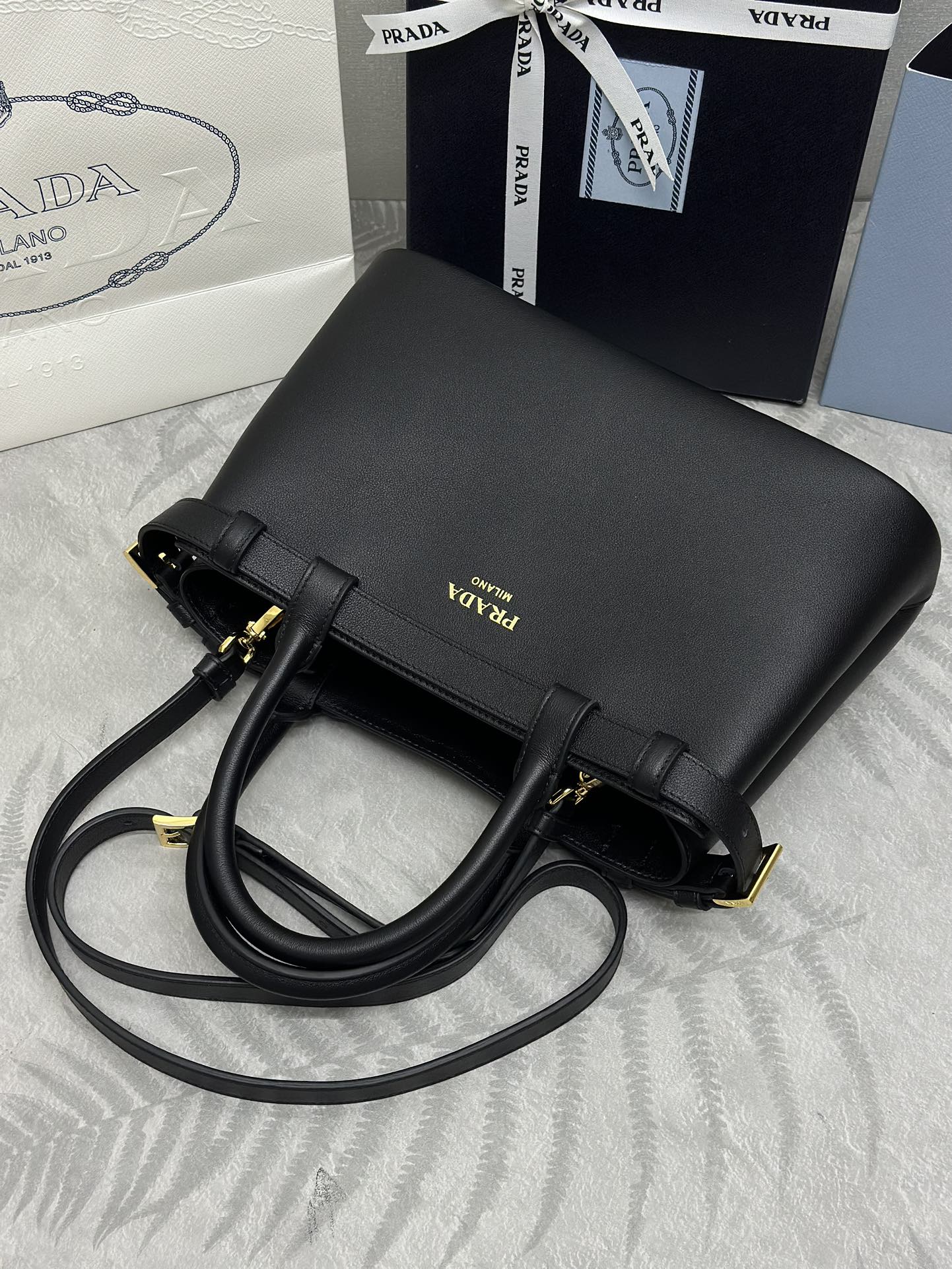 Pra 1BA418 Small Shopping Double Bag 28cm Black Cowhide 267523