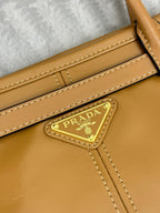 Pra Lux Soft Waxed Leather 1BA439 Extra Large 42cm Handbag Caramel 267485