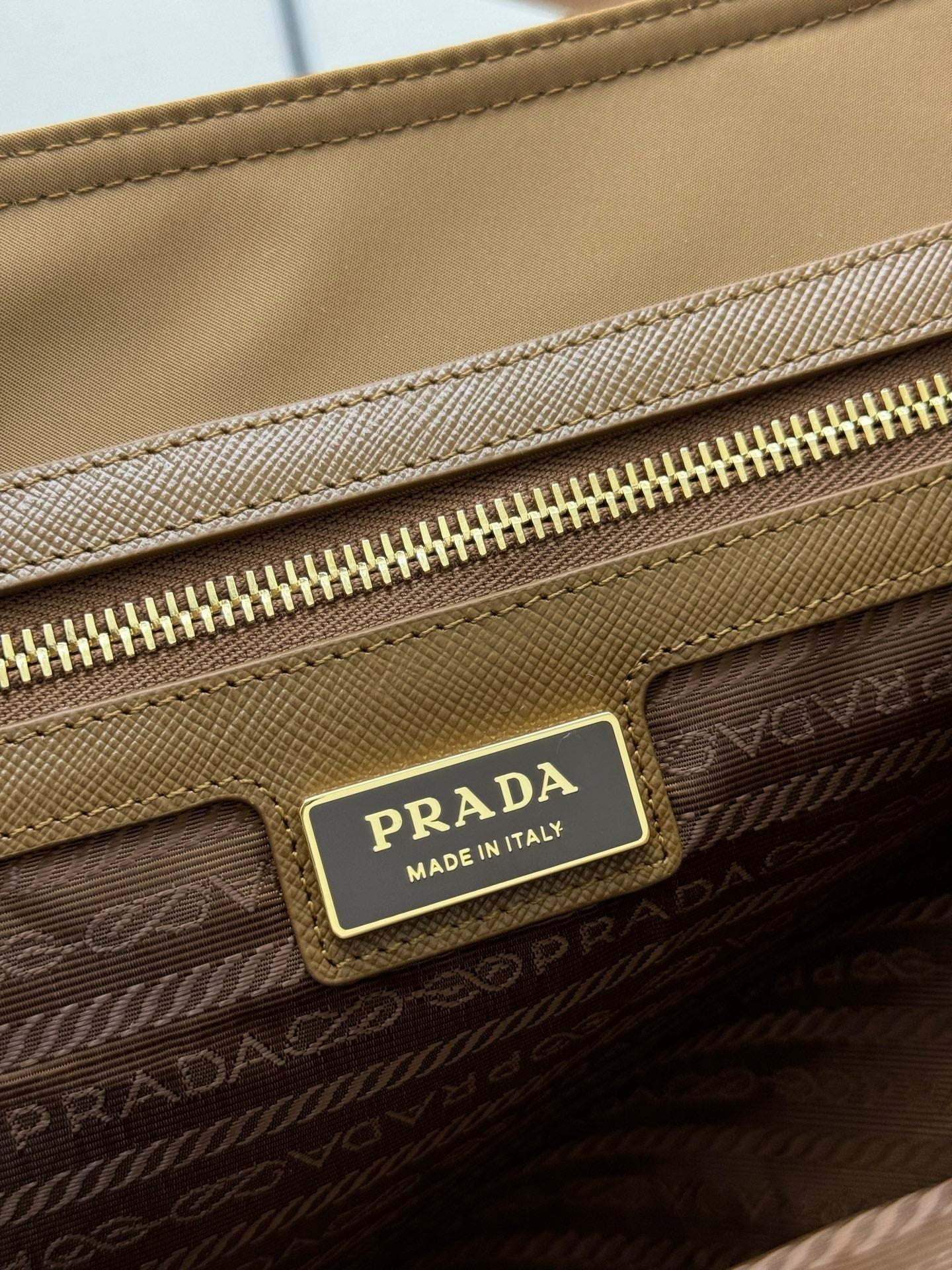 Pra Medium 1BG555 Tote Bag Brown Nylon 267451