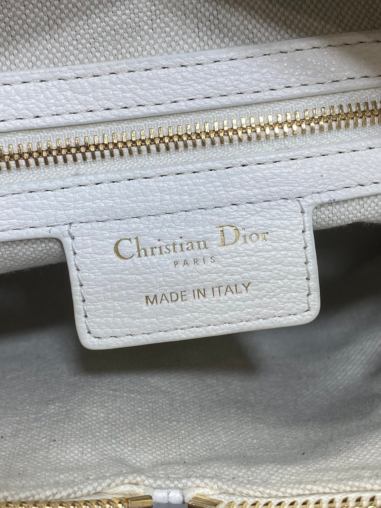 CD VOYAGE Handbag 23cm White Cowhide