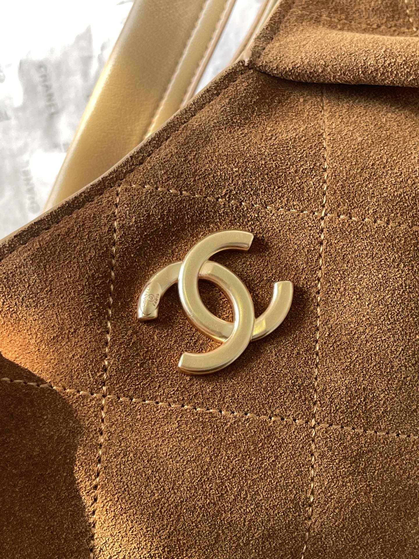 CC 25A Tote Bag 33cm Brown Suede