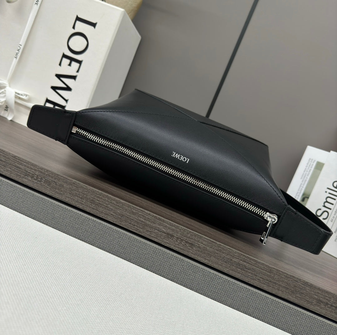 Loewe Puzzle Fold 22cm Handbag in Black Glossy Calfskin 274154