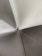 LOE 31 Medium Puzzle Fold Tote In Asphalt Grey Coffee Glossy Cowhide 274317