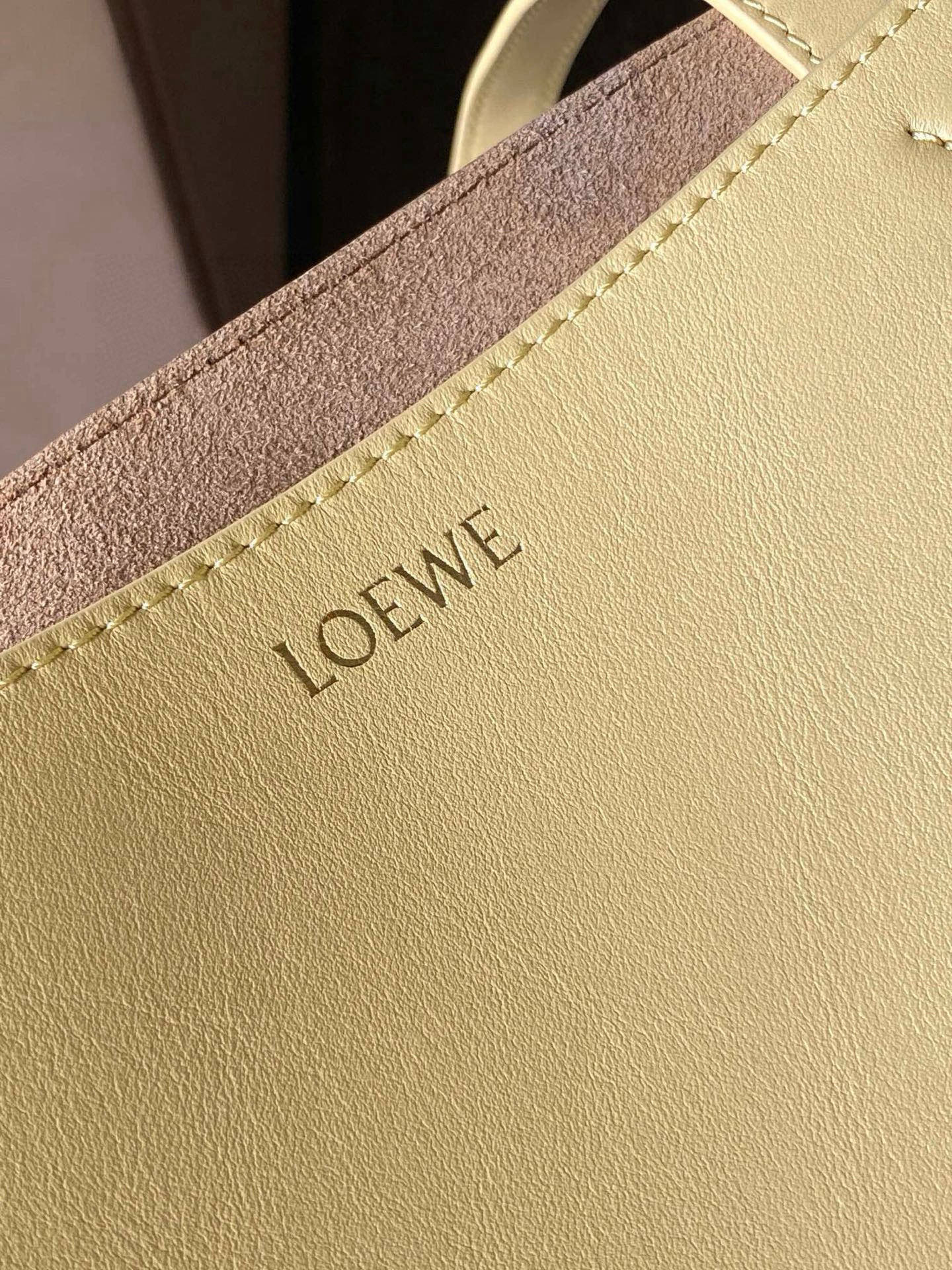 LOE 31 Medium Puzzle Fold Tote In Sunflower Butter Glossy Cowhide 274313