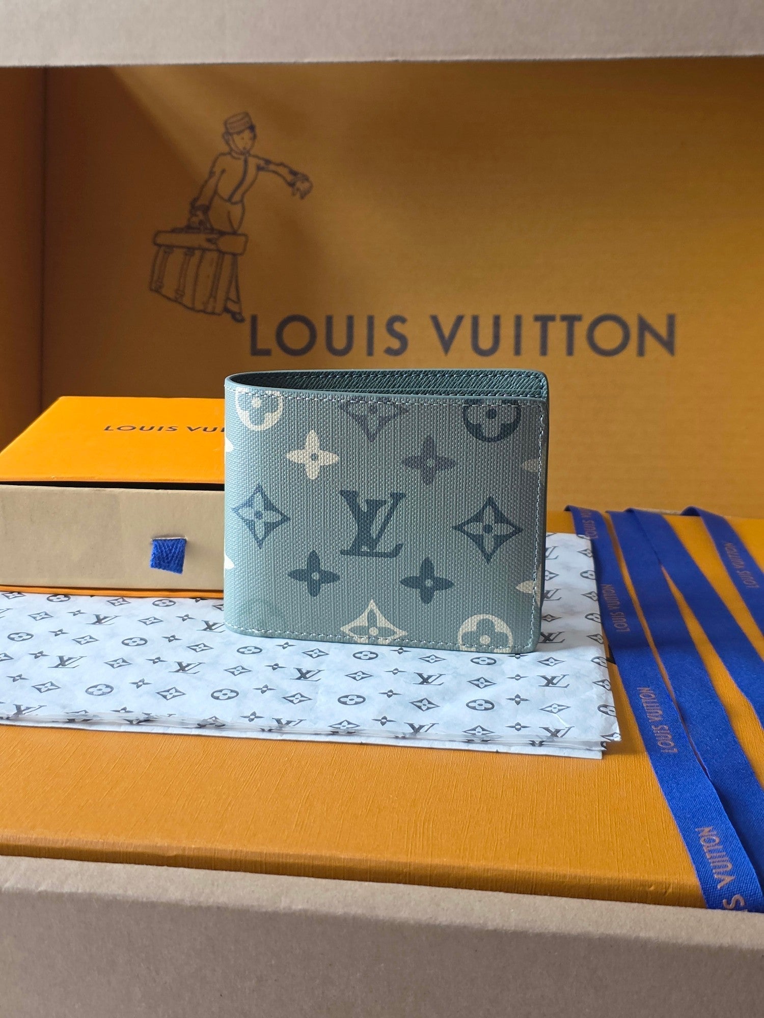 Lv Card Holder 11.5 Camouflage Green PVC Fabric with Leather 274820