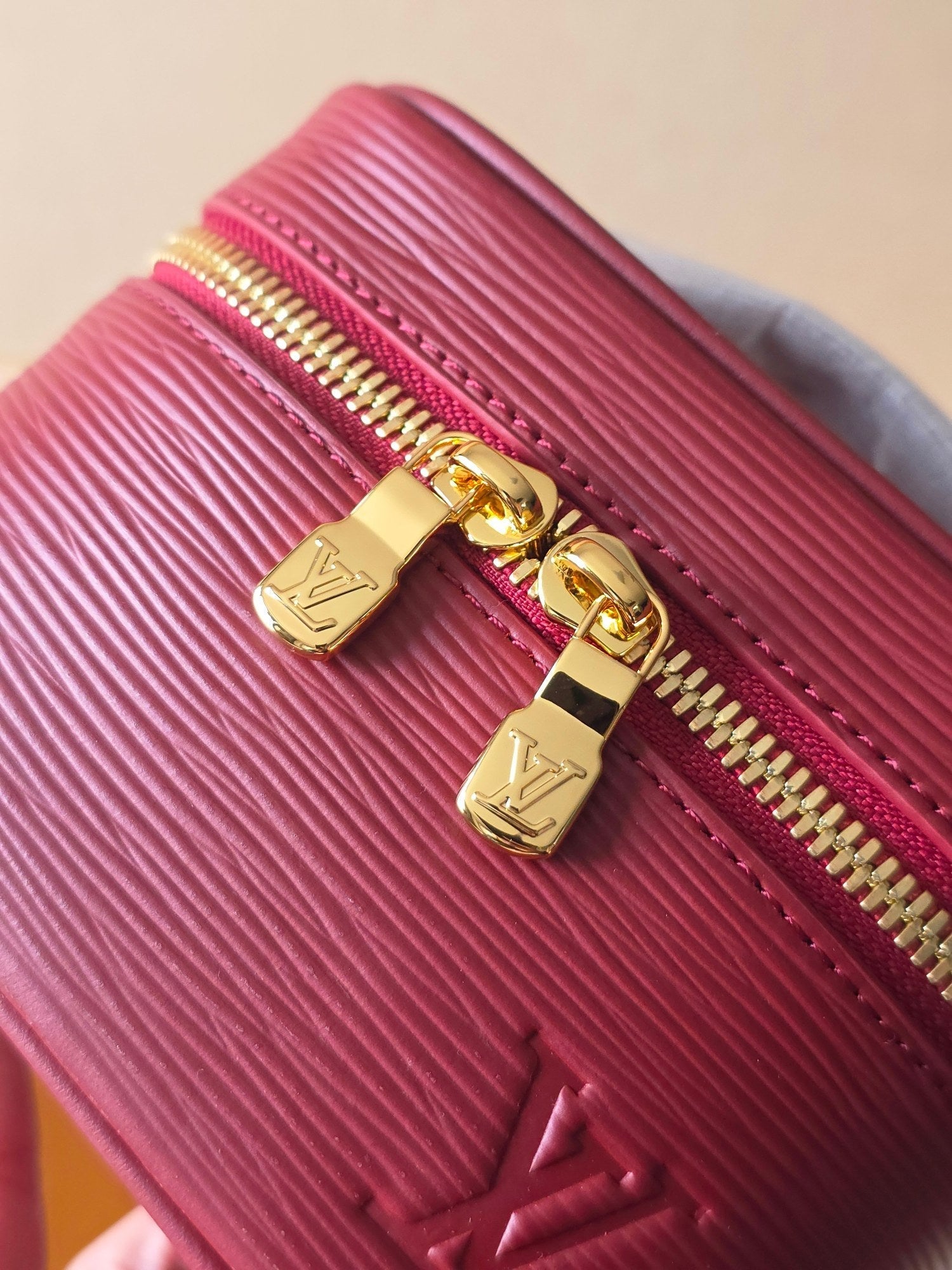 LV Nice Nano Cosmetic 10.2 Bag Burgundy Epi Leather 275219