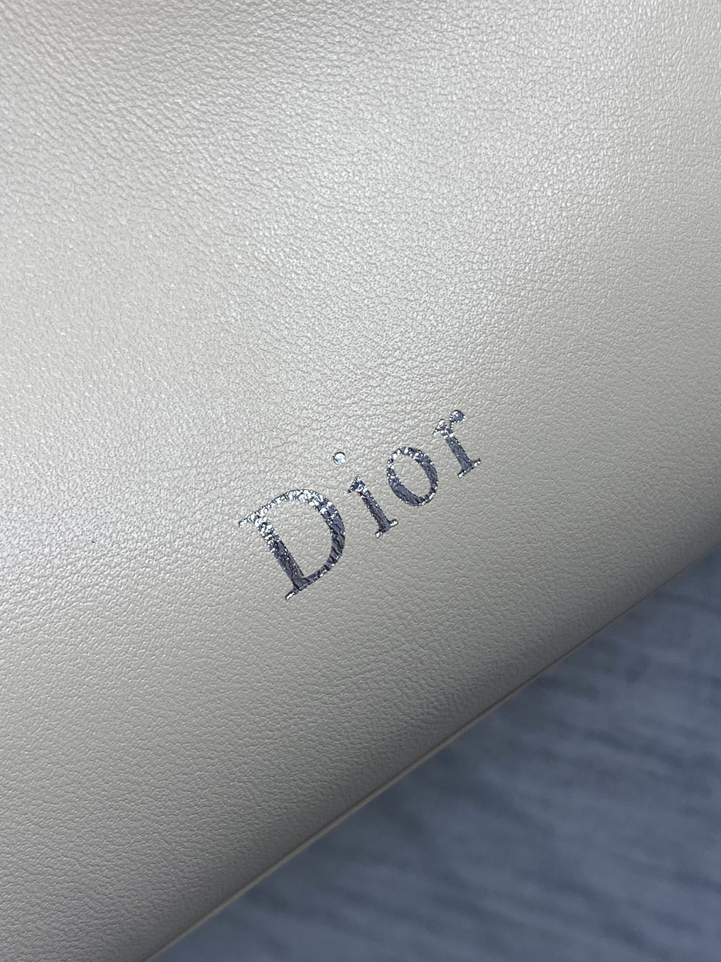 Dior 26 Bow Chain Bag in Ivory Lambskin