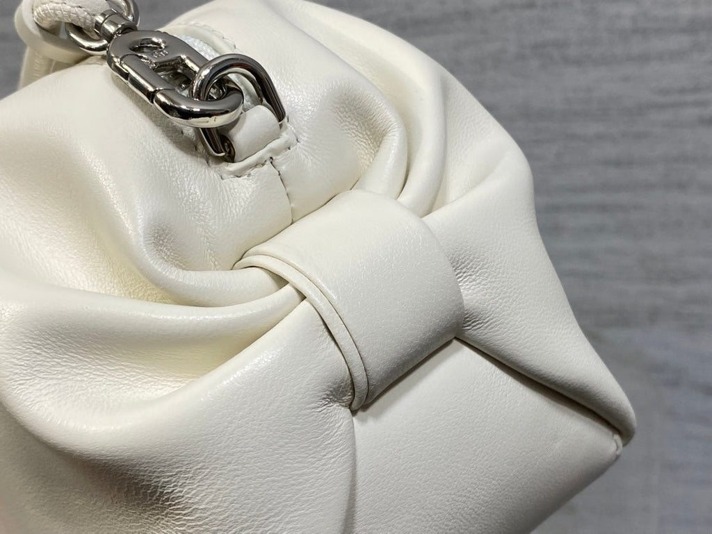 Dior 26 Bow Pouch 20cm in White Lambskin