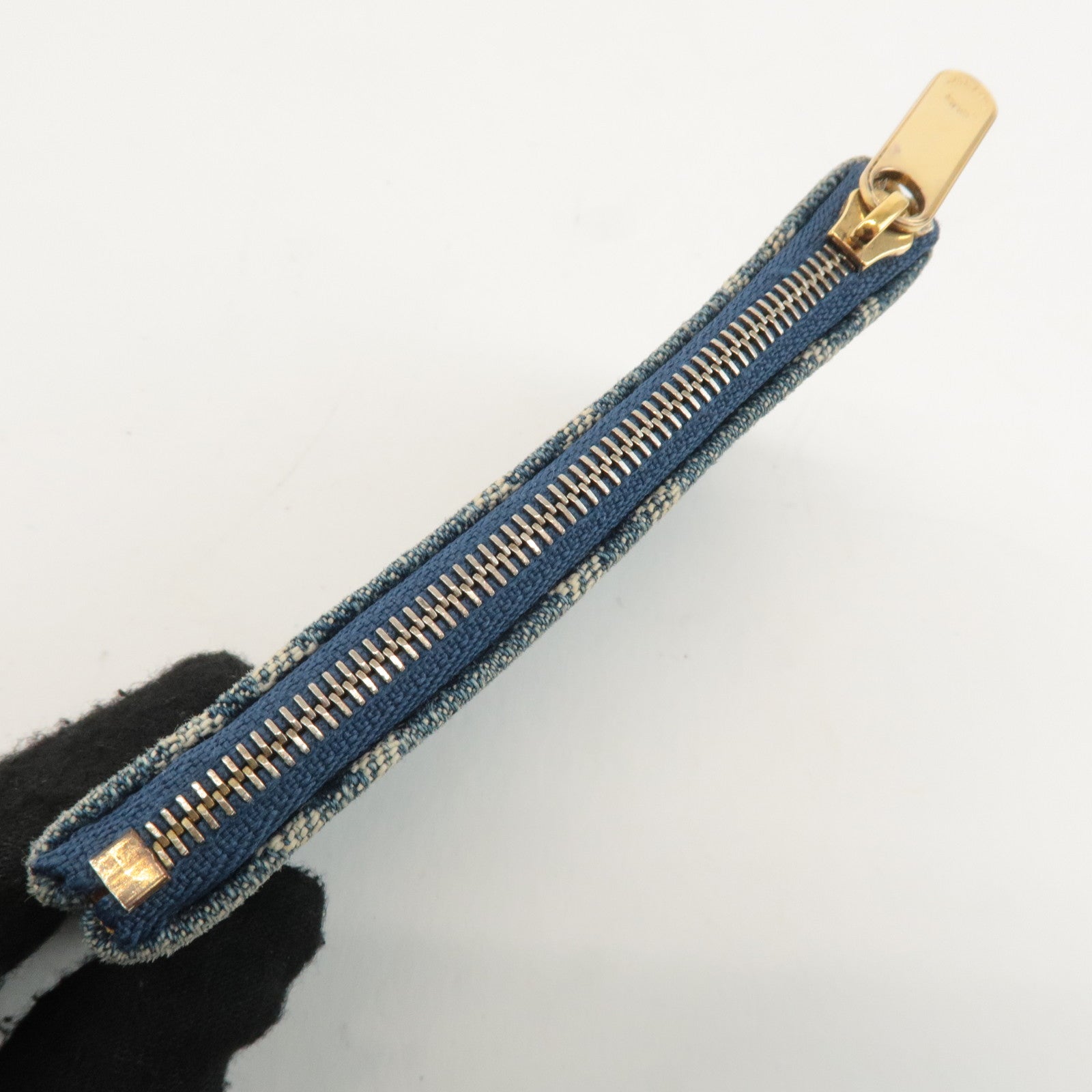 LO-LV bags 4041
