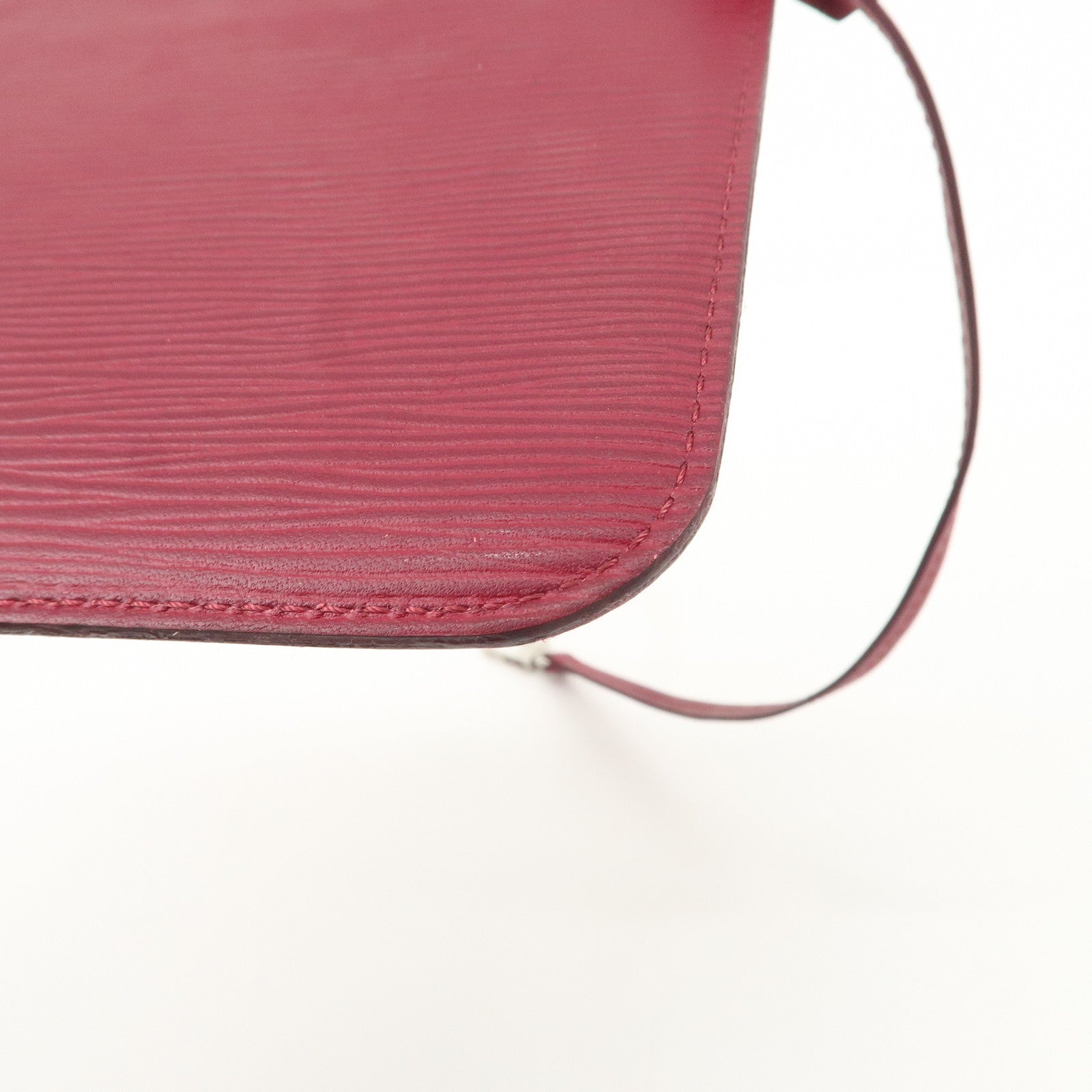 LO-LV bags 3920