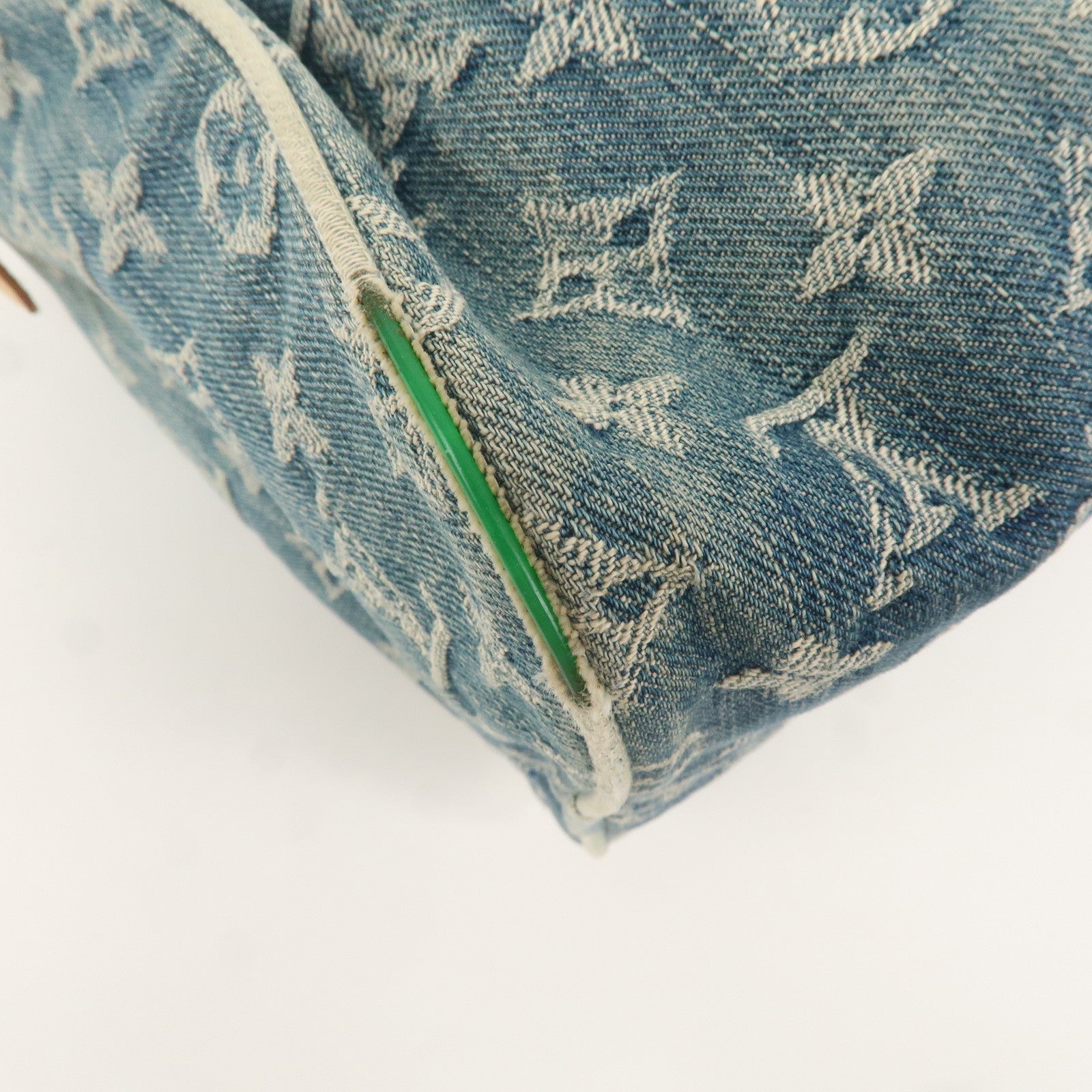LO-LV bags 4132