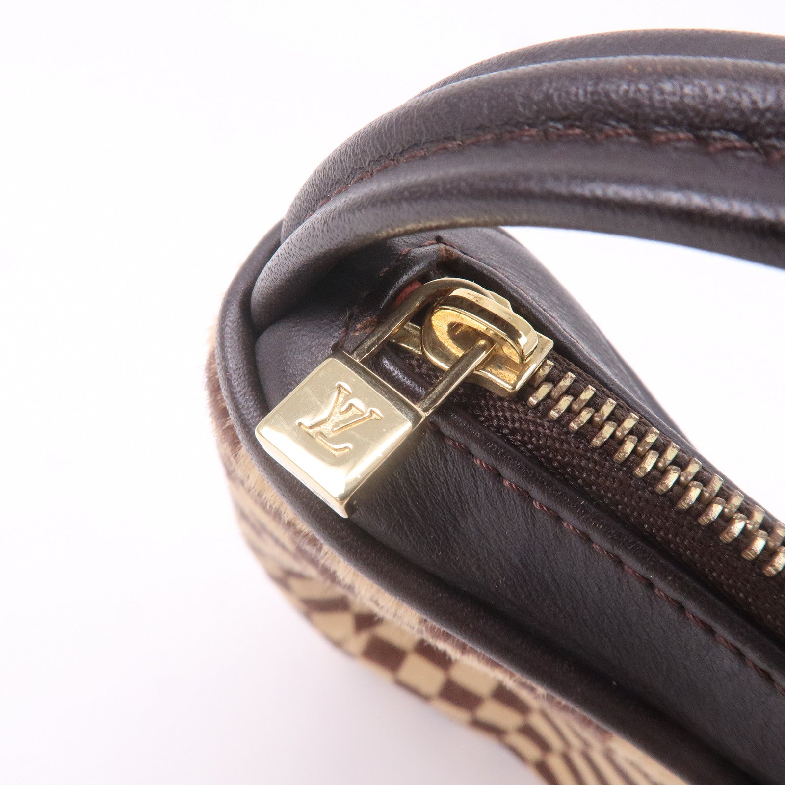 LO-LV bags 1892