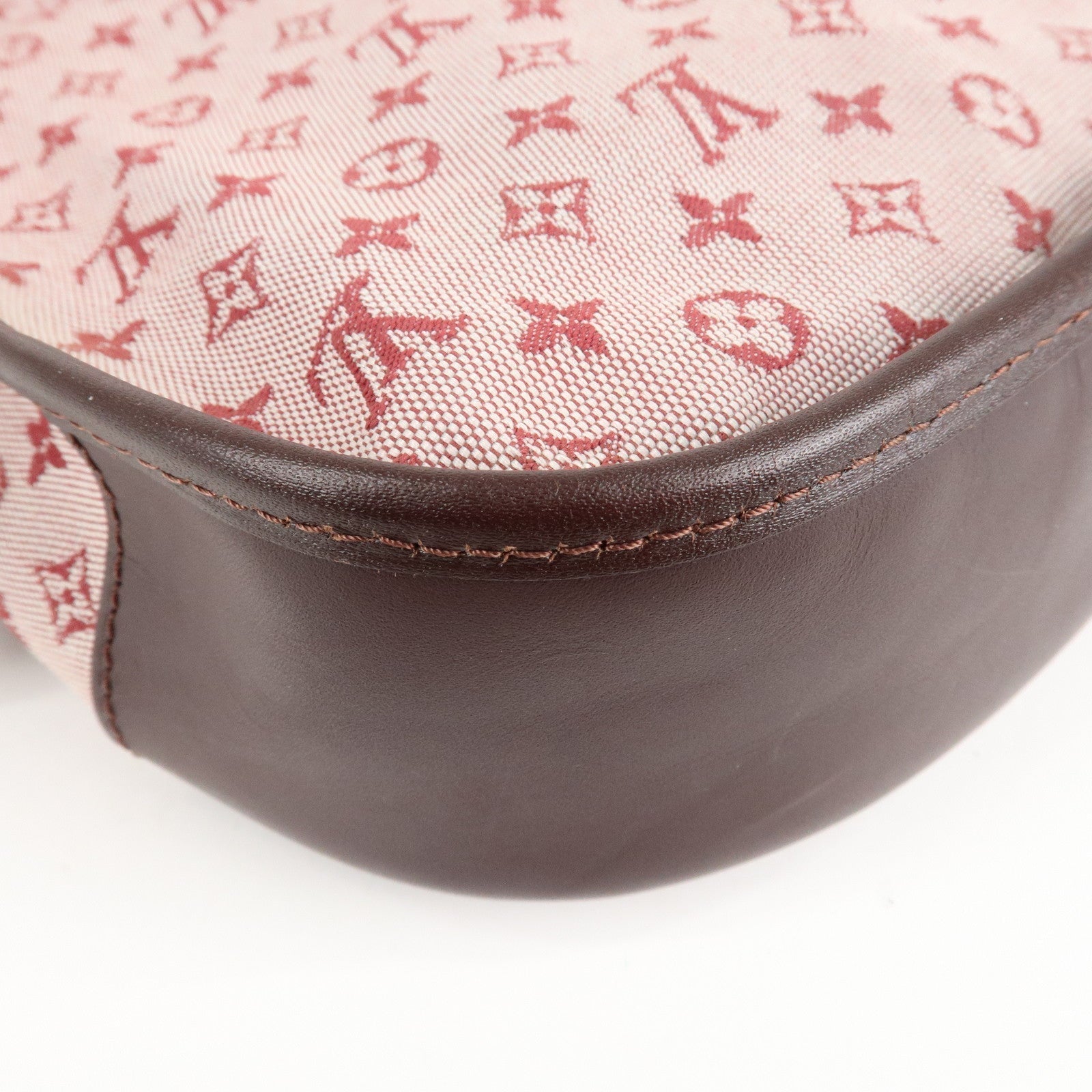 LO-LV bags 3808