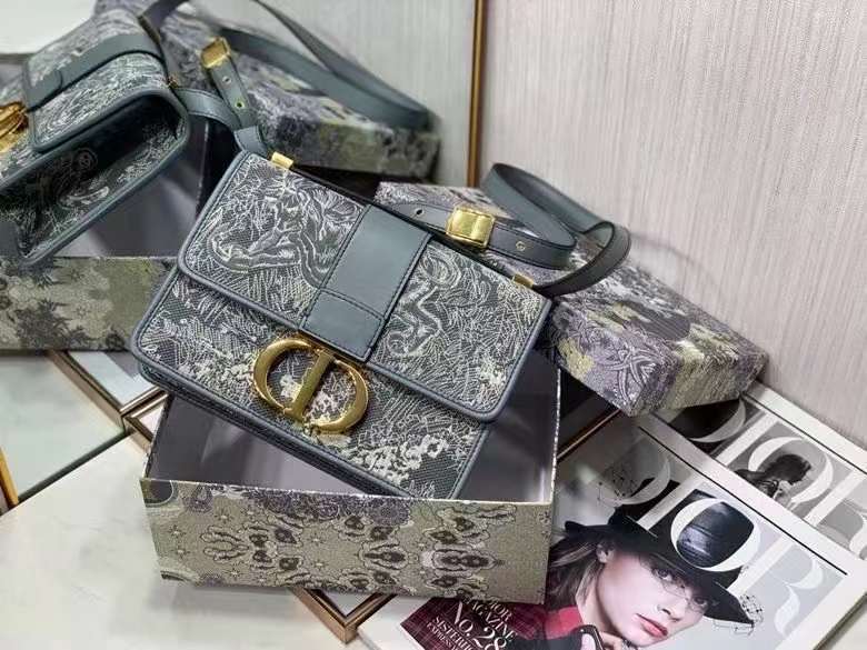 LO - DYOR   BAGS FOR WOMEN - FASHION LUXURY BAGS 450