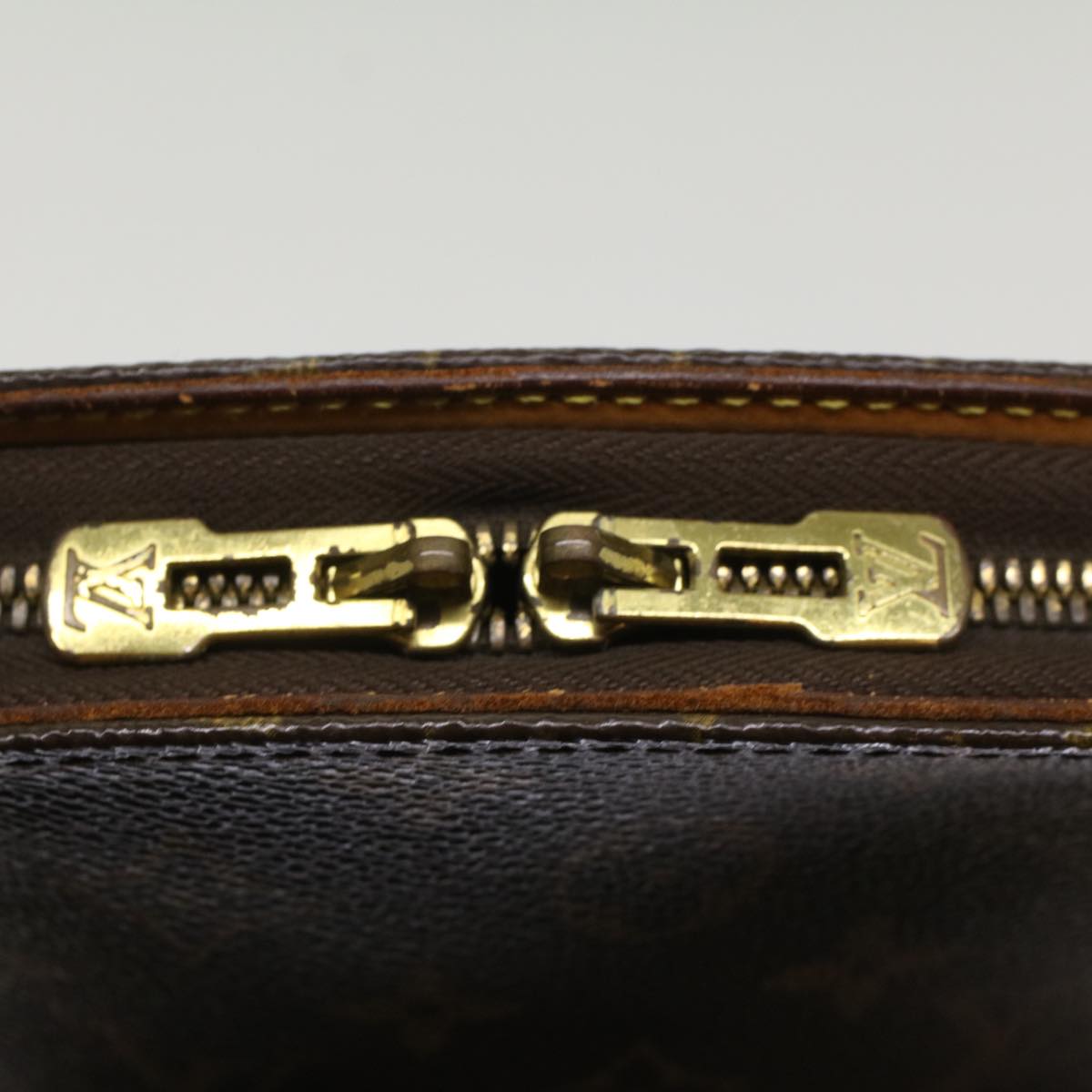 LO-LV bags 2272