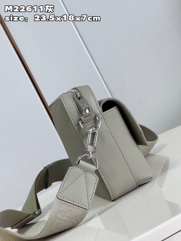 LO - LV Bags - 15296