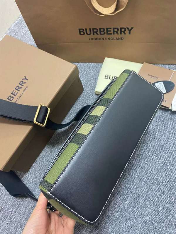 LO - B-BERRY BAGS - 005