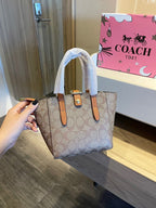 LO - CCH Bags - 475