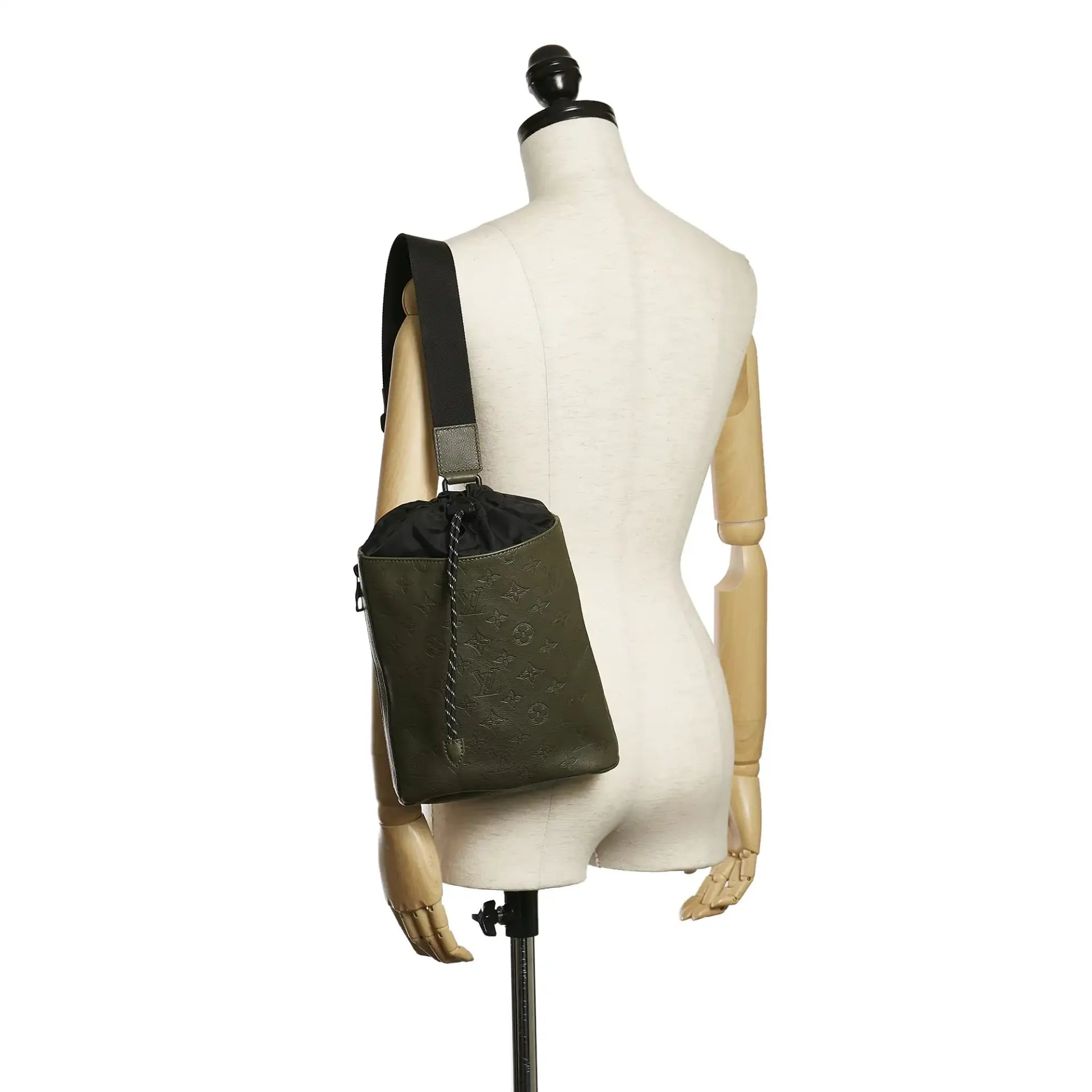 LO-LV bags 7180