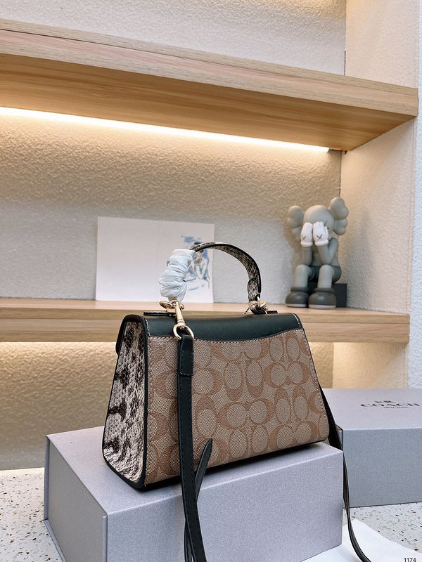 LO - CCH Bags - 335