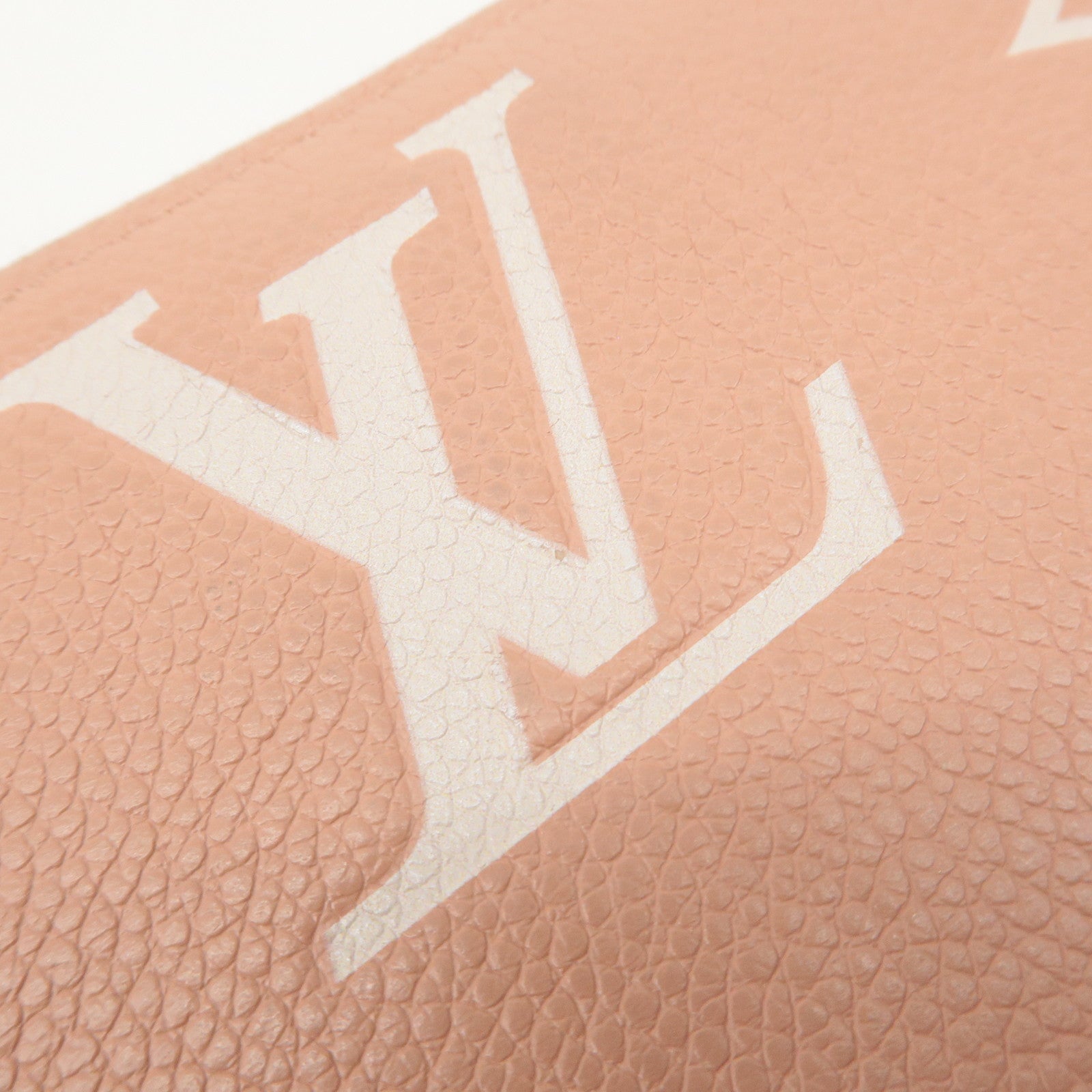 LO-LV bags 3924