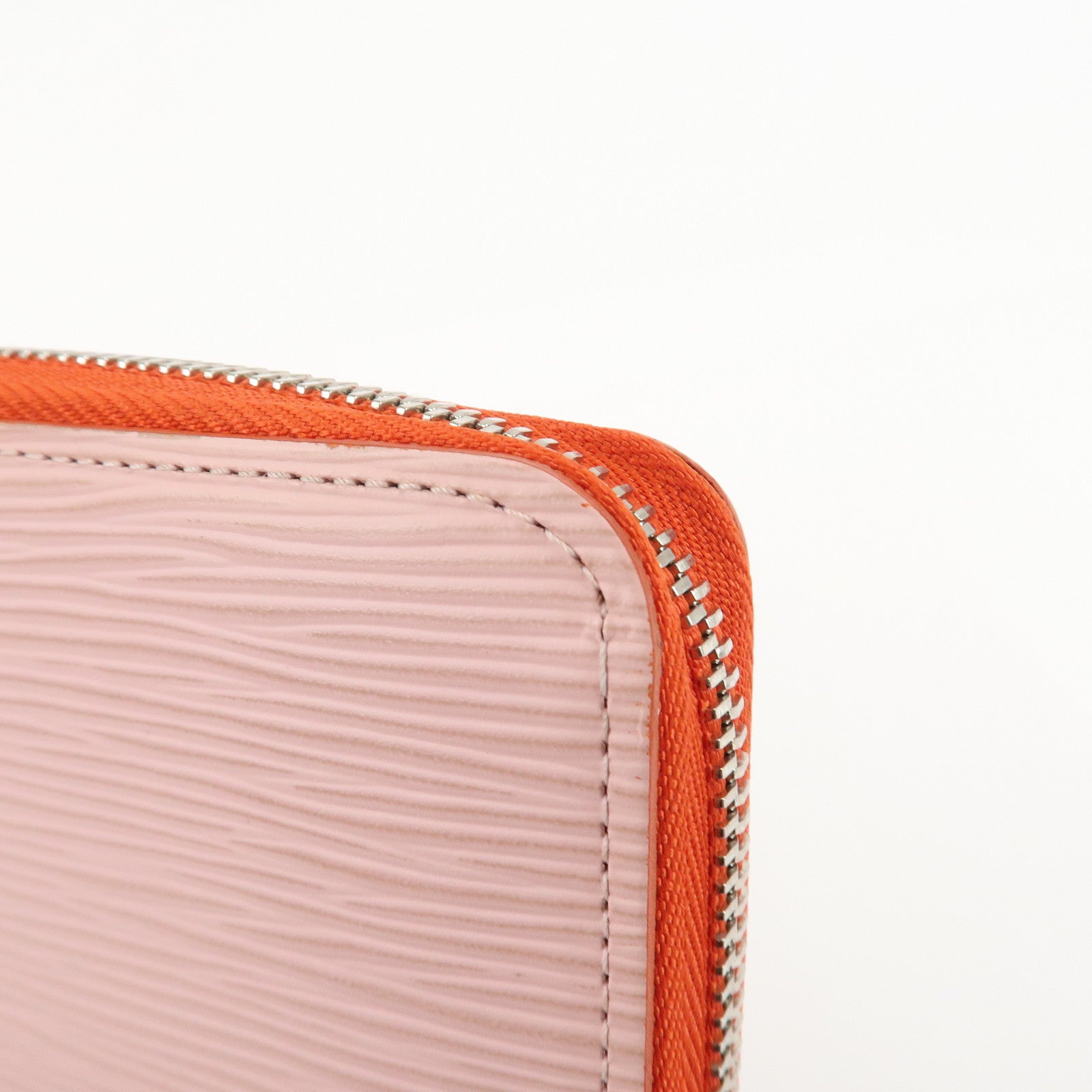 LO-LV bags 3827