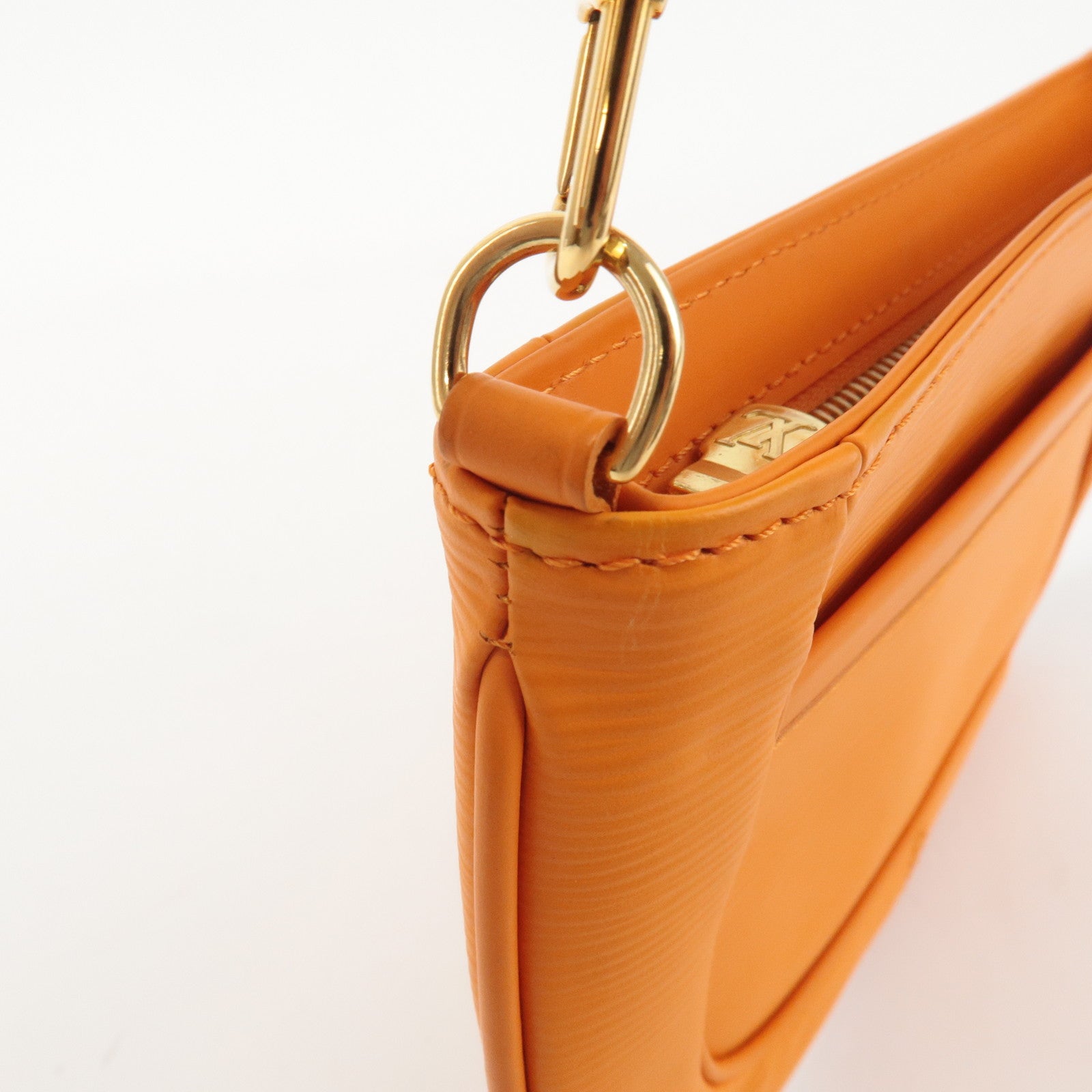 LO-LV bags 3918