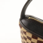 LO-LV bags 1893