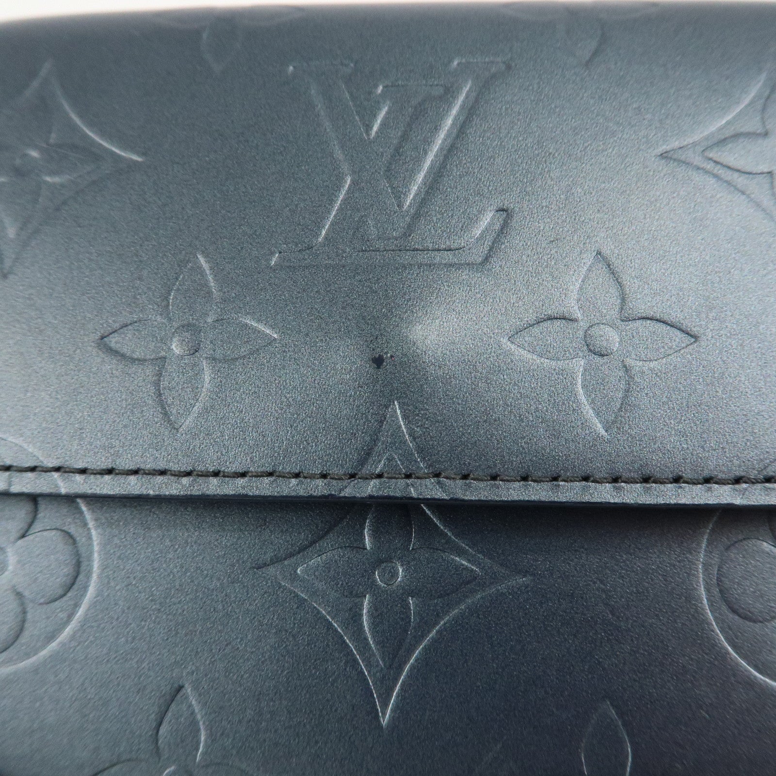 LO-LV bags 3839