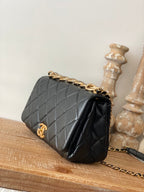 CHL - Large Flap Black Bag For Women 23LO/9in