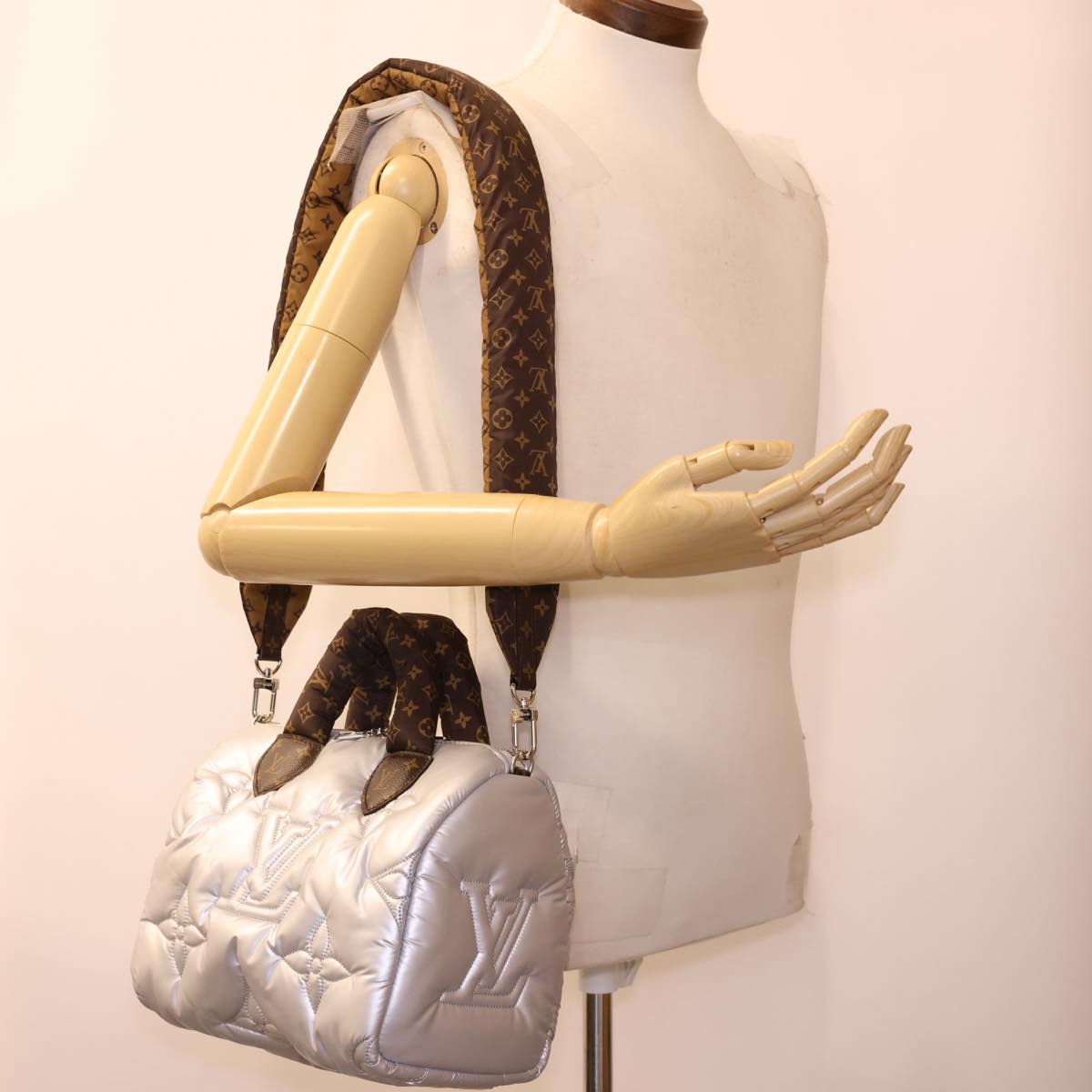LO-LV bags 6615