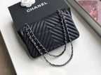 CHL -  Chevron Classic Handbag SilLusso Official - Hardware Black For Women Bags, Shoulder And Crossbody Bags 10.2in/26LO