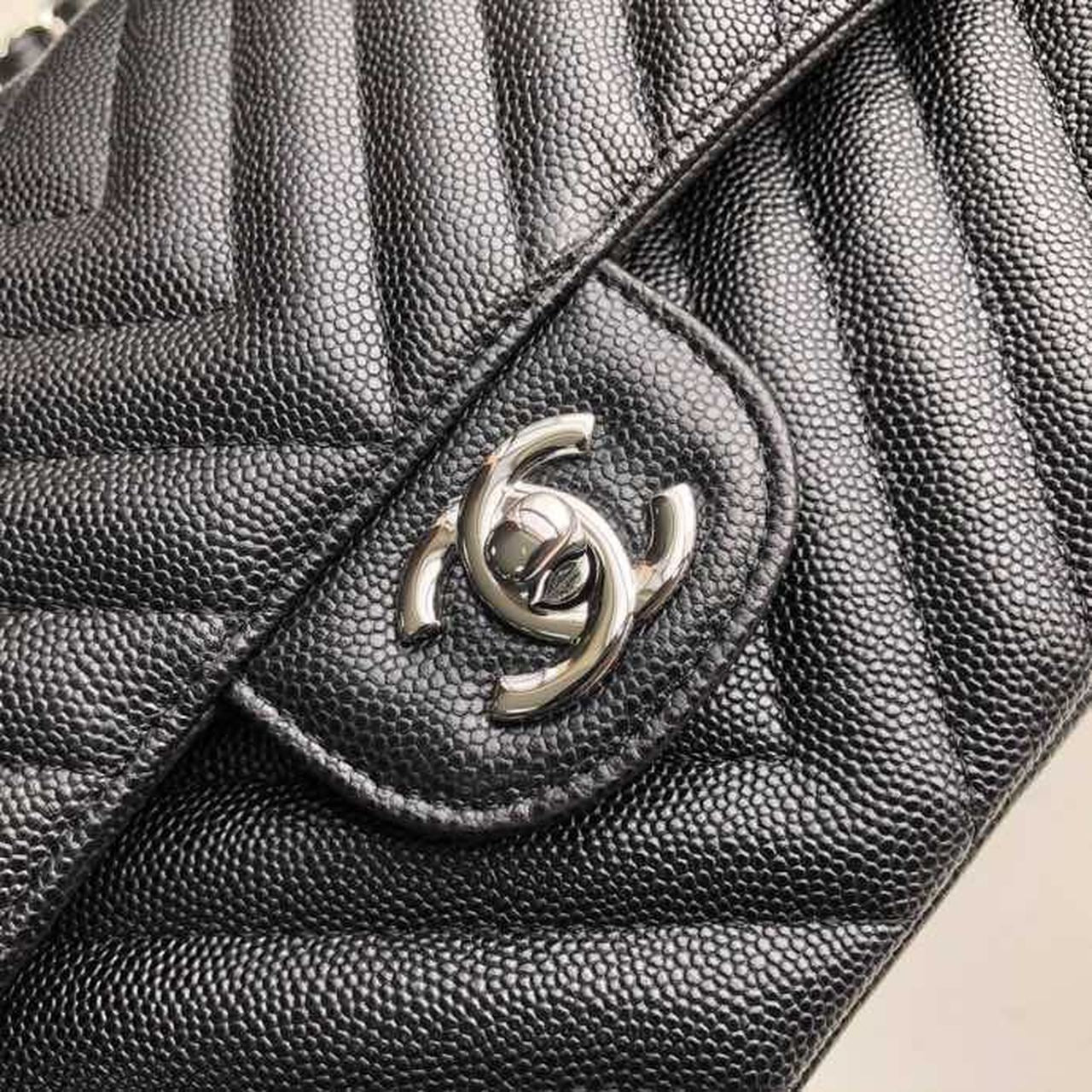 CHL -  Chevron Classic Handbag SilLusso Official - Hardware Black For Women Bags, Shoulder And Crossbody Bags 10.2in/26LO