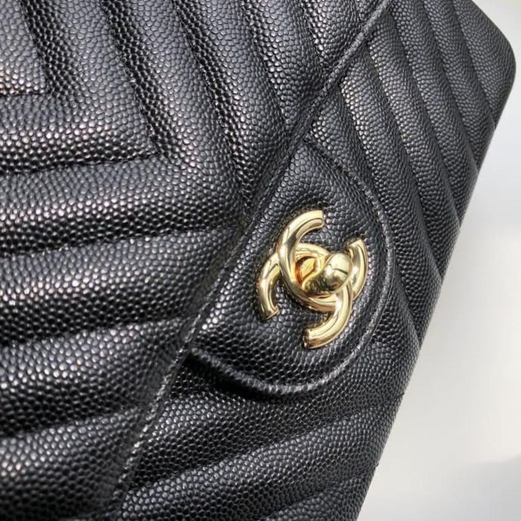 CHL -  Chevron Classic Handbag Gold Toned Hardware Black For Women, Women’s Bags, Shoulder And Crossbody Bags 10.2in/26LO