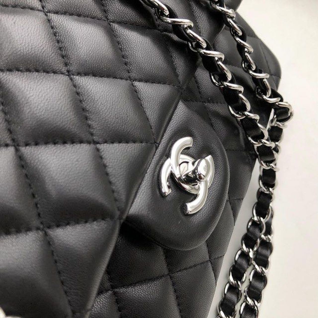 CHL -  Classic HandBag Black For Women 9.9in/25.5LO A01112