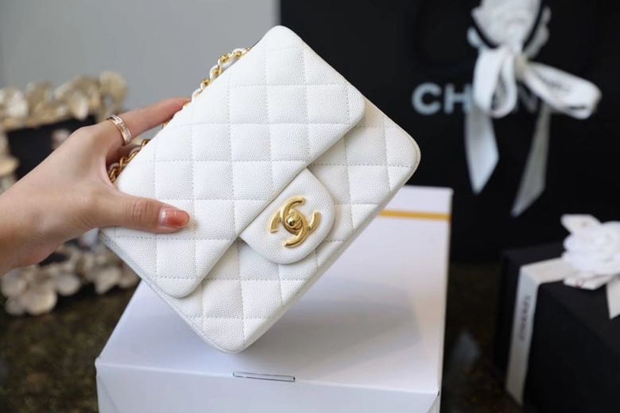 CHL -  Classic Mini Flap Bag Golden Hardware White For Women 6.6in/17LO A35200