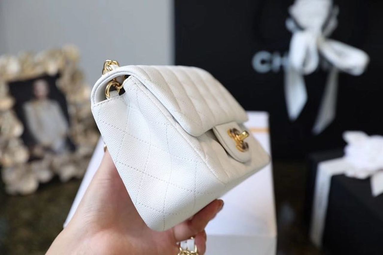 CHL -  Classic Mini Flap Bag Golden Hardware White For Women 6.6in/17LO A35200