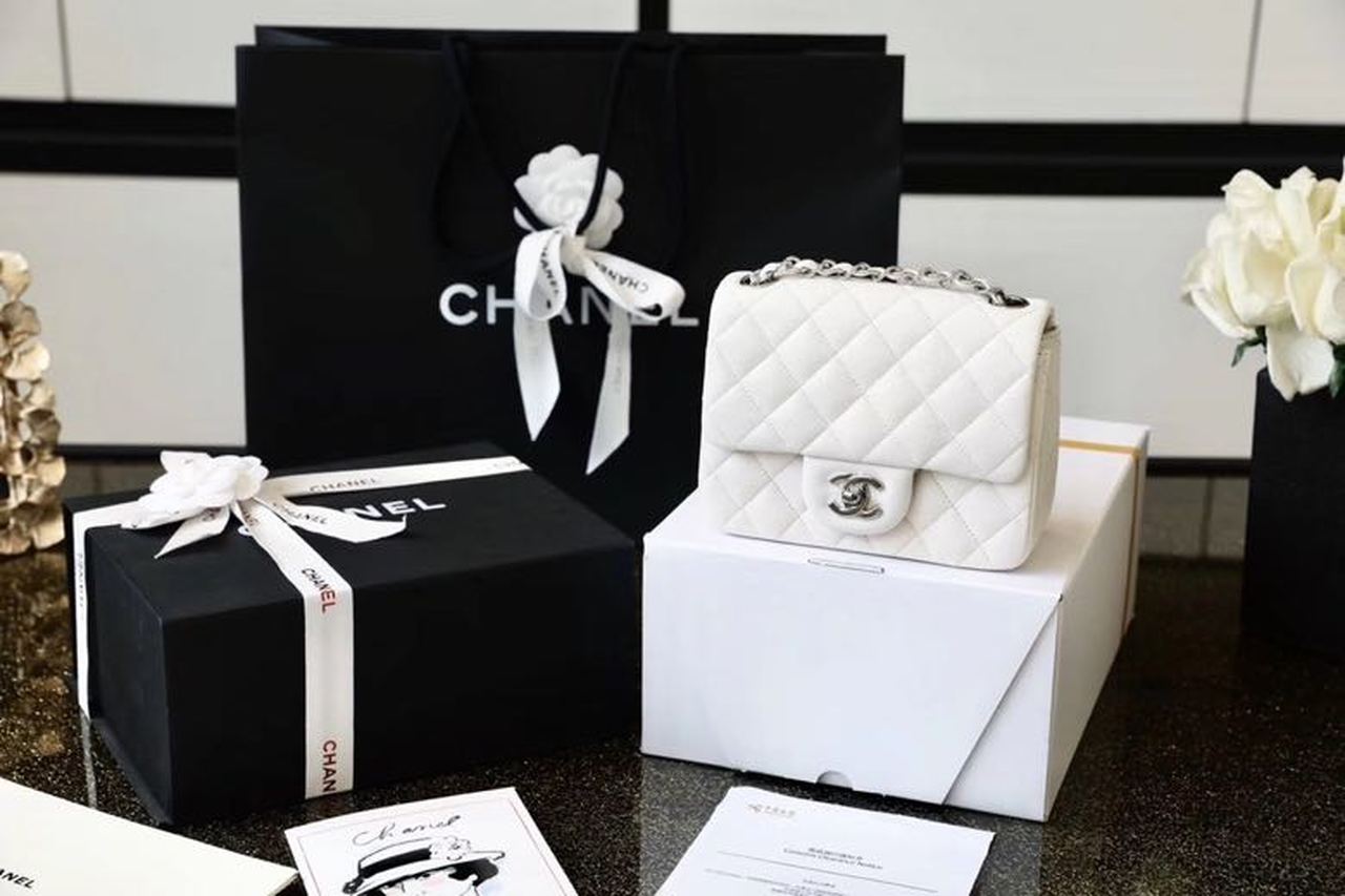 CHL -  Classic Mini Flap Bag SilLusso Official - Hardware White For Women 6.6in/17LO A35200